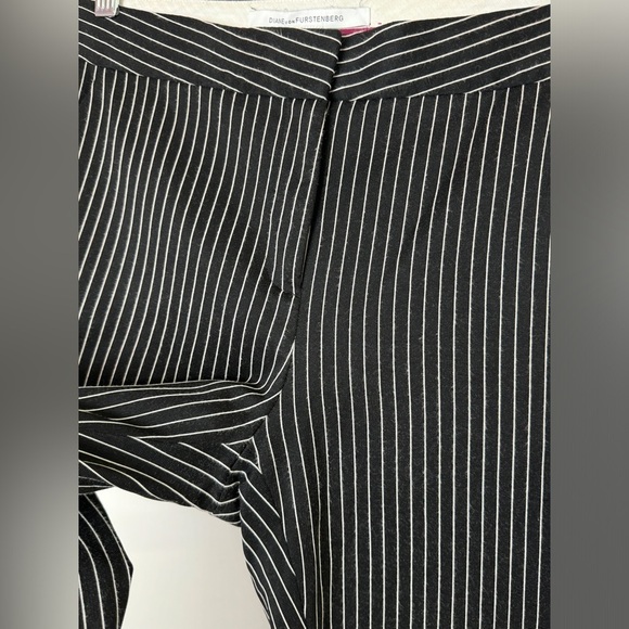 Diane Von Furstenberg Black White Pinstriped Work Office Trouser Pants Size 6 - Picture 3 of 15